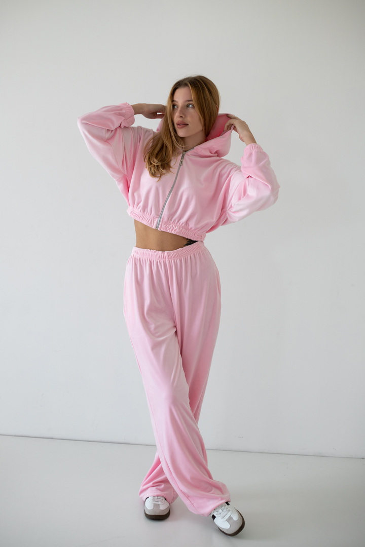 Костюм жіночий